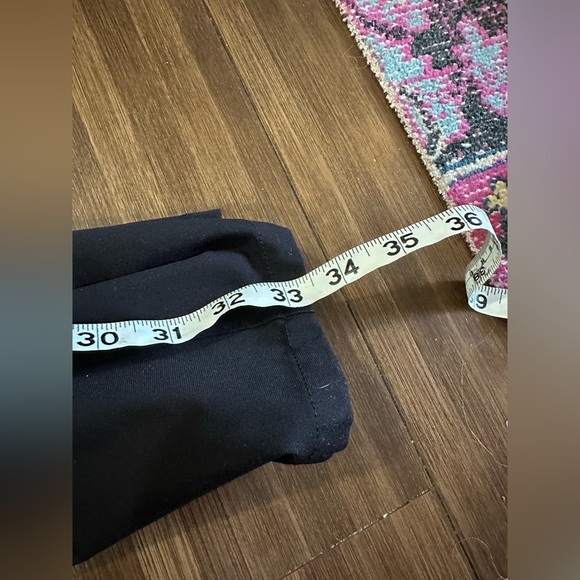 Lululemon ABC Pant Classic *34"
Melanite
M5426S Warpstreme
Size 32 - Picture 9 of 10